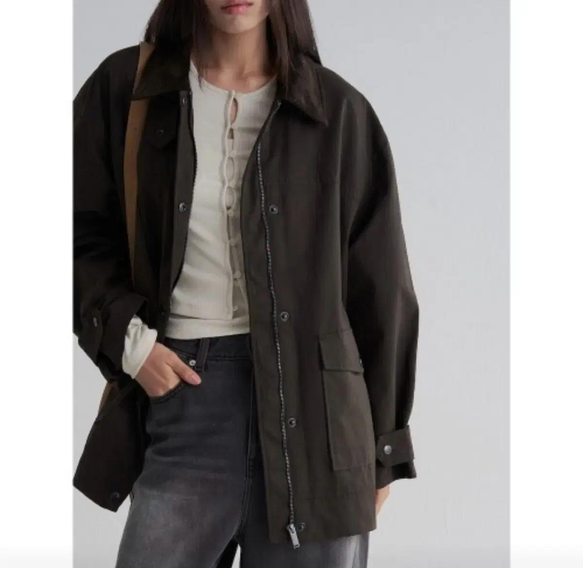 에잇세컨즈 코듀로이 칼라 헌팅 재킷 밤색