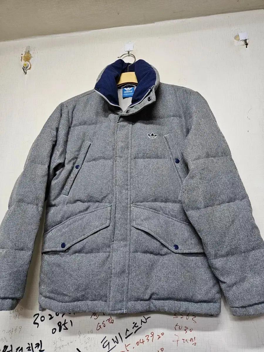 아디다스 헤링본 다운 패딩