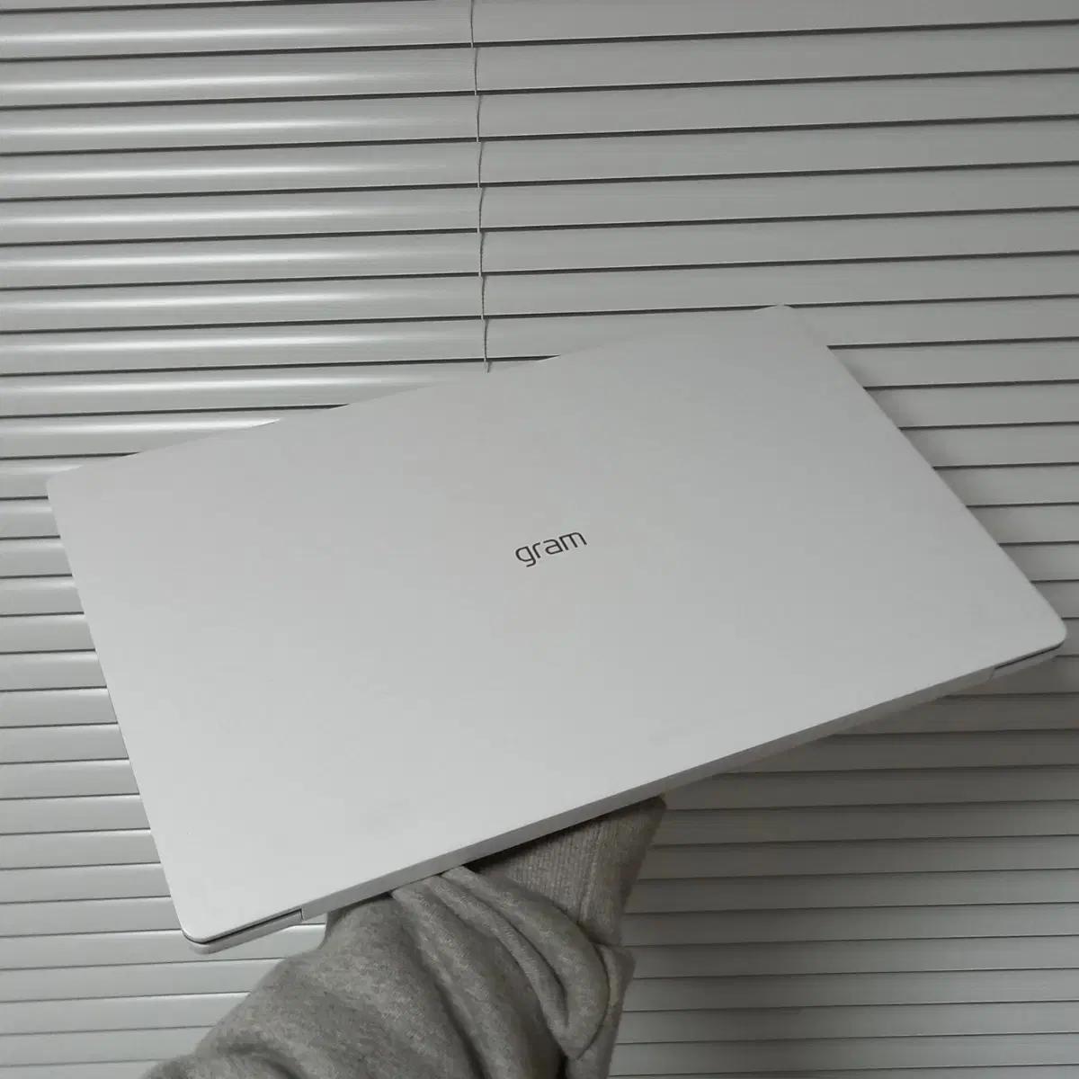 엘지그램 15Z95N i7-1165G7 16/512 노트북 15.6인치