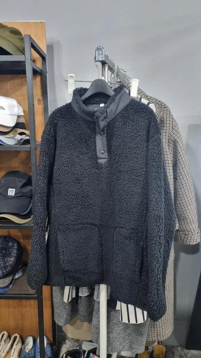 화이트마운티어링 유니클로 등산 캠핑 낚시 뽀글이 후리스 m(국내100적당