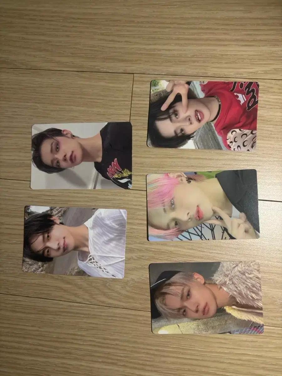 투모로우바이투게더 포카