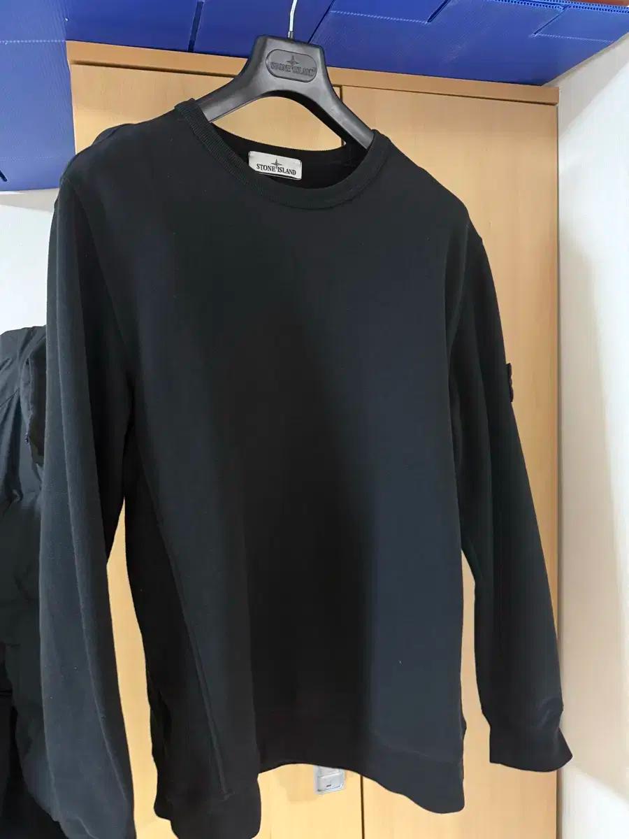 스톤아일랜드 24FW 기모 맨투맨 블랙 XL