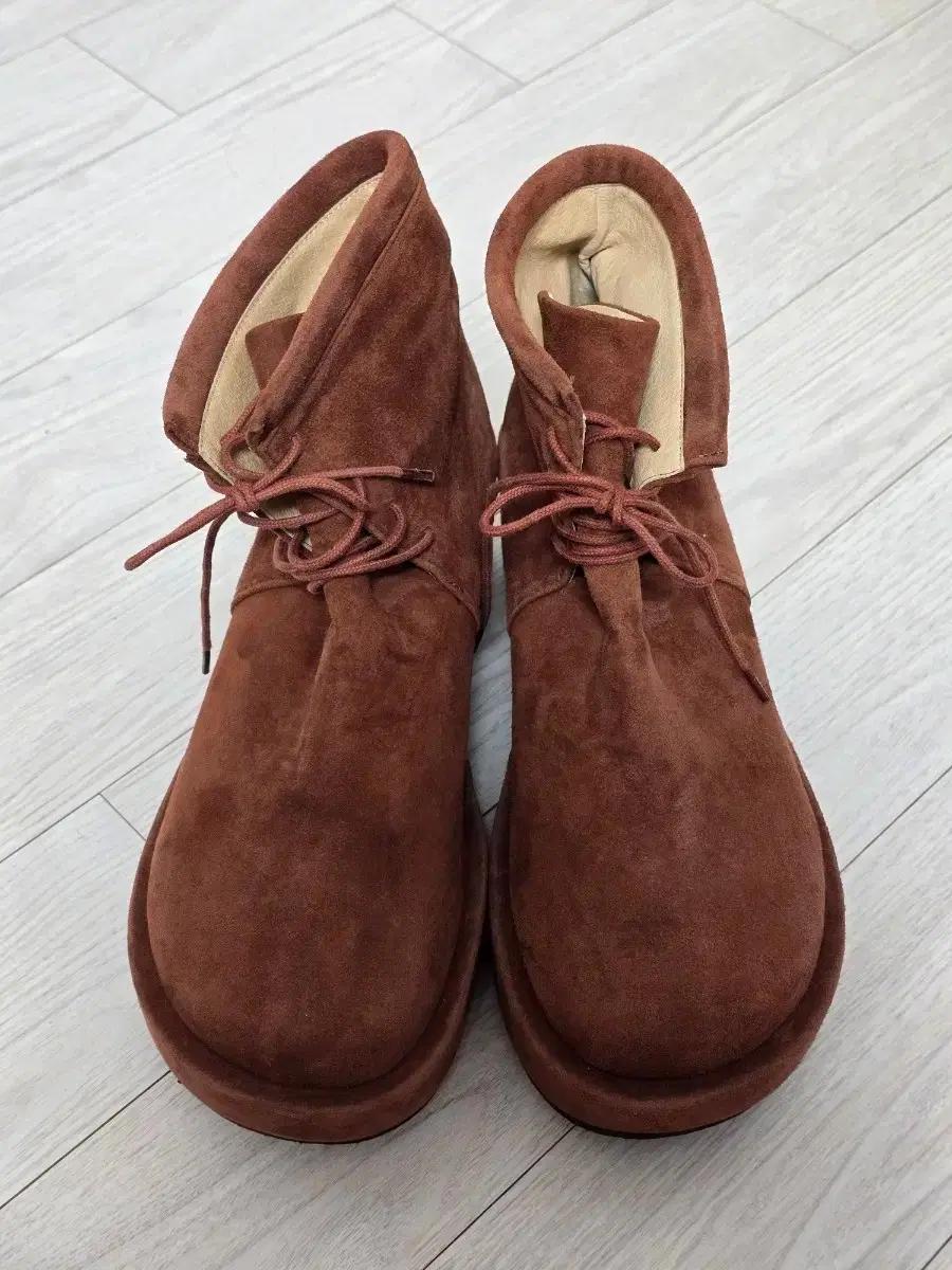 오소이 osoi 스웨이드 부츠 TOBOO LACE-UP