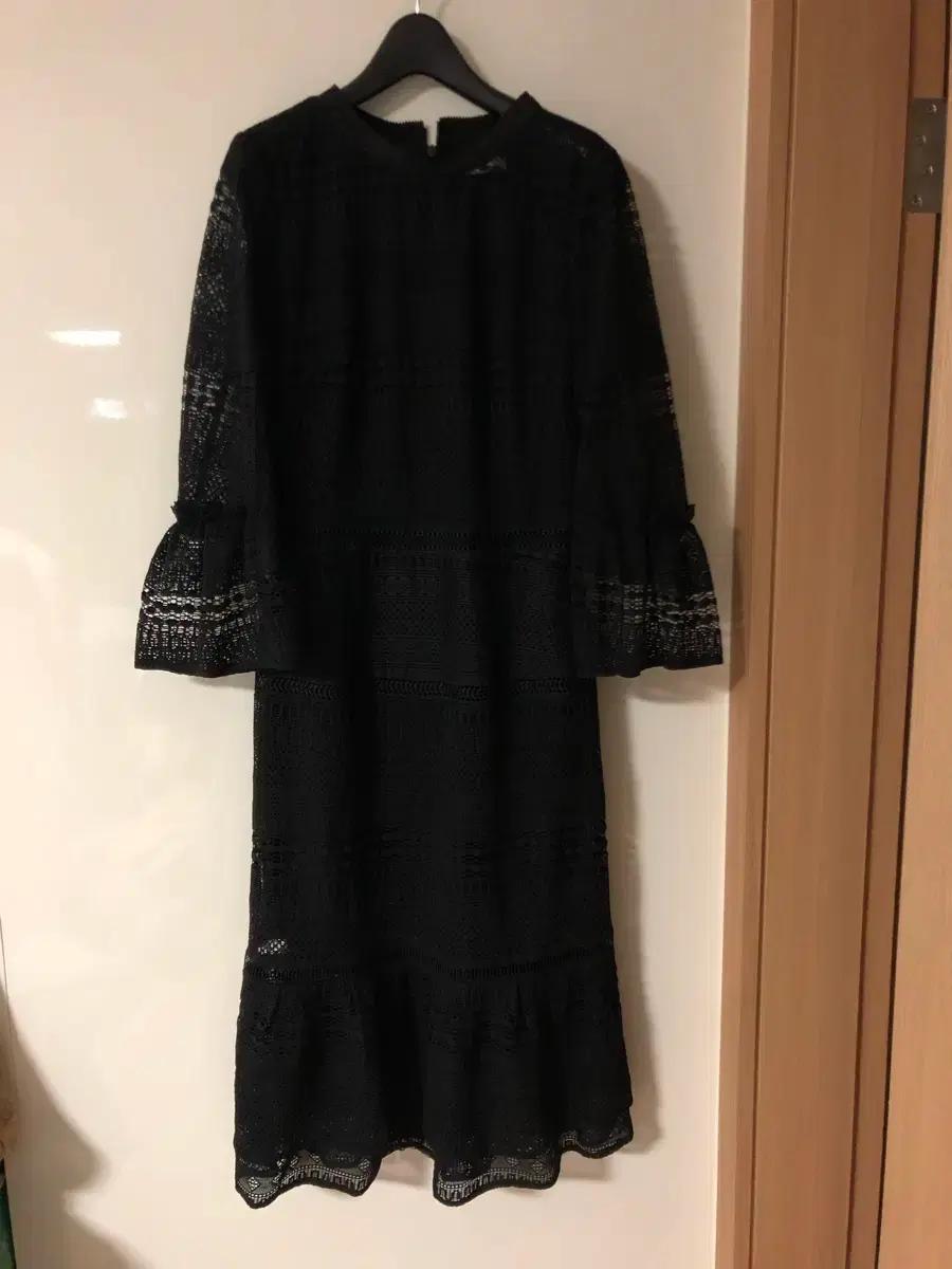 잇미샤 펀칭 럭셔리 레이스 블랙 시스루 원피스 결혼식 하객룩