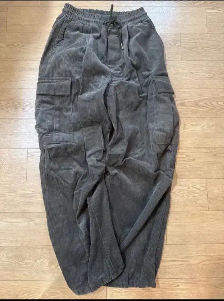 뉴치프시크 카고팬츠 카키