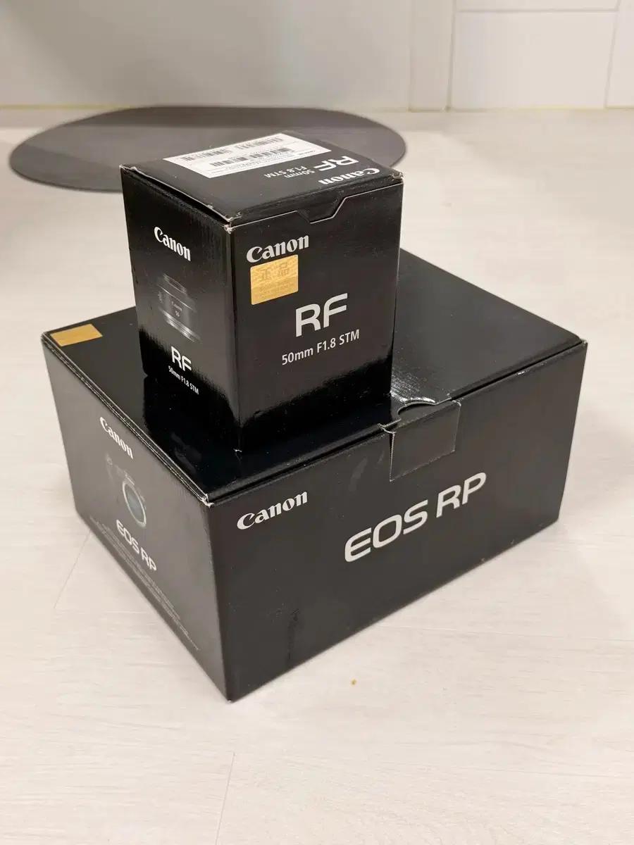 [S급] 캐논 EOS RP + RF 50mm F1.8 STM + 기타