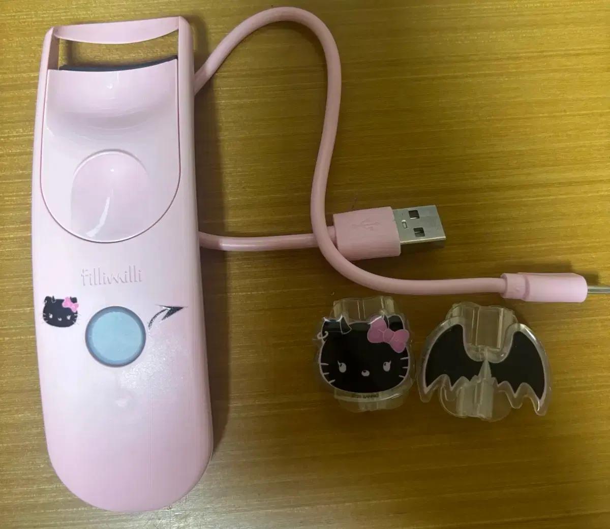 한정판 단종) 필리밀리 헬로키티 히팅뷰러 와이드핏 악마 핑크