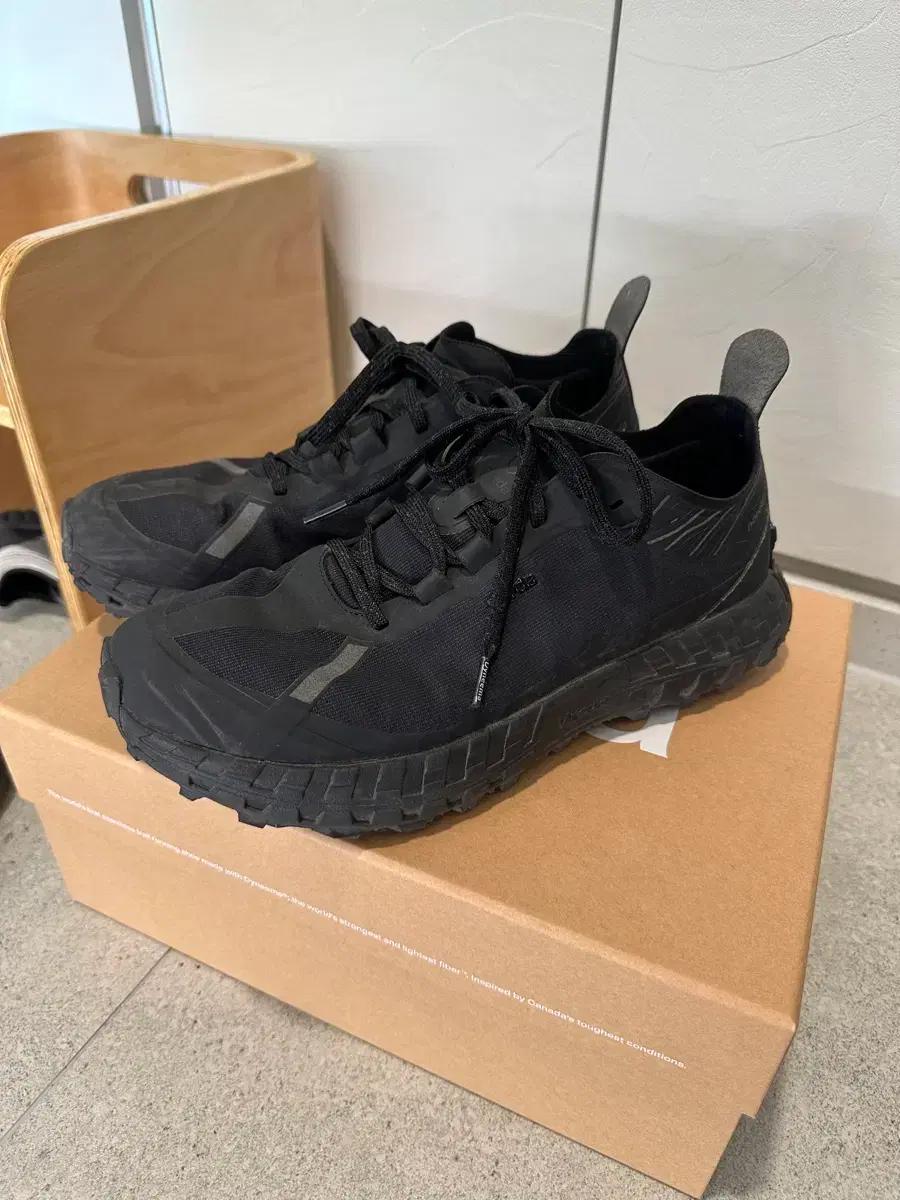 노다 norda 001 스텔스블랙 285사이즈