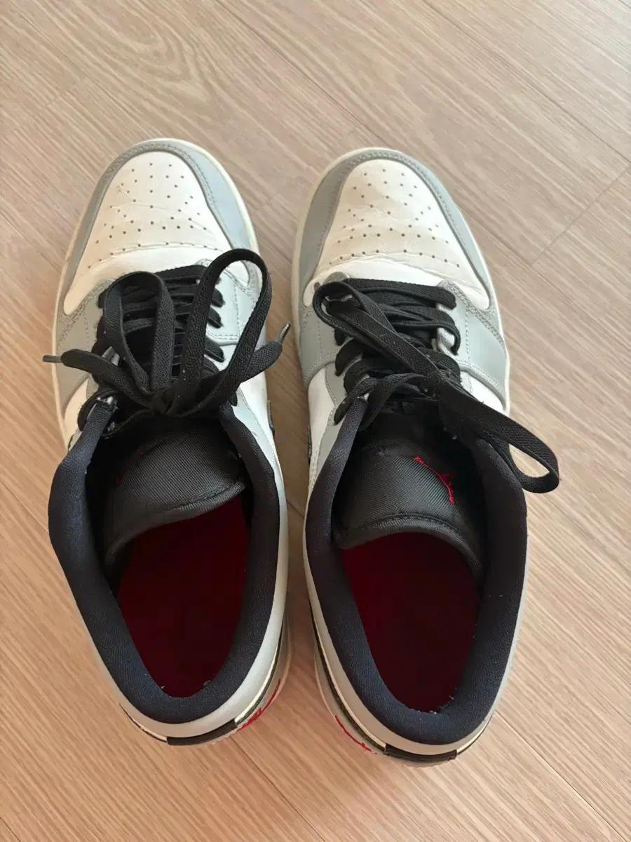 나이키 조던 1로우 라이트 스모크 그레이