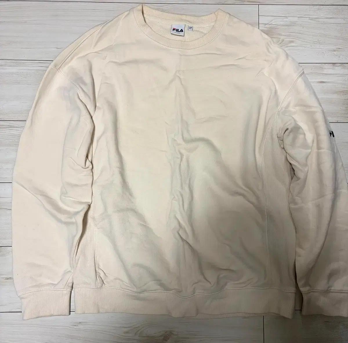 휠라 아이보리 맨투맨 티셔츠