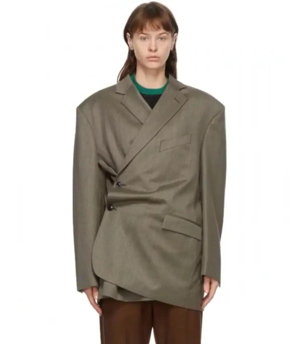 마틴로즈(Martine Rose) 트위스트 랩 블레이저 숏 버전