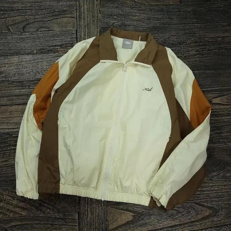 KITH 키스 USA 오버핏 컬러 배색 바람막이 자켓 P01180