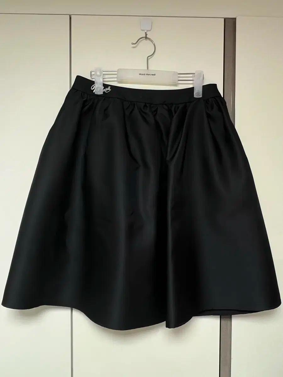 Mardi Mercredi 마르디 볼륨 미디스커트 M
