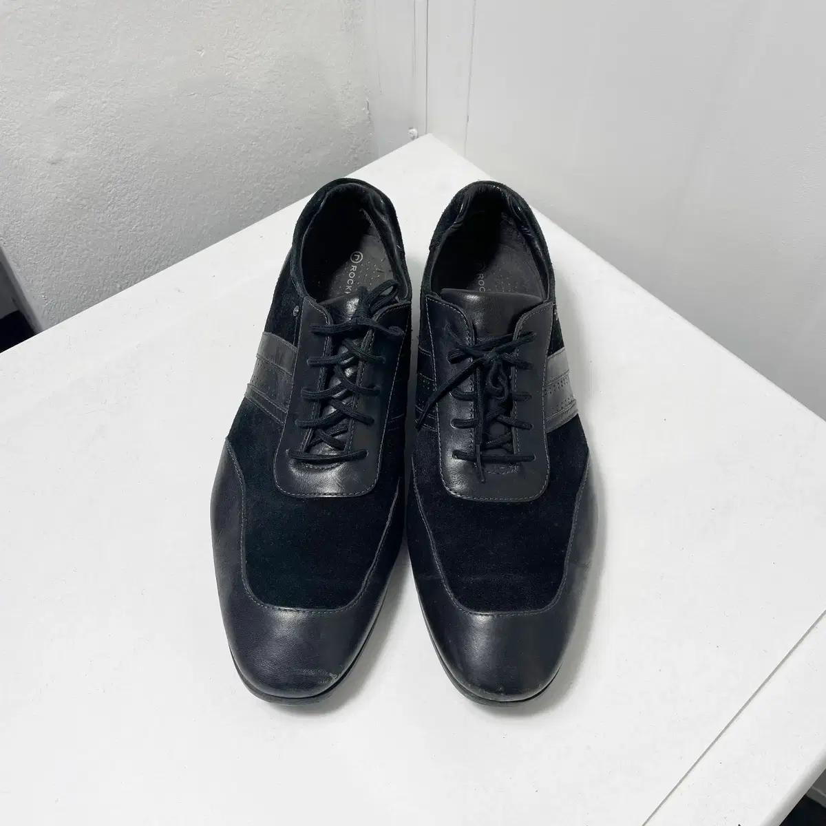 락포트 남성 스웨이드 가죽 스니커즈 270사이즈