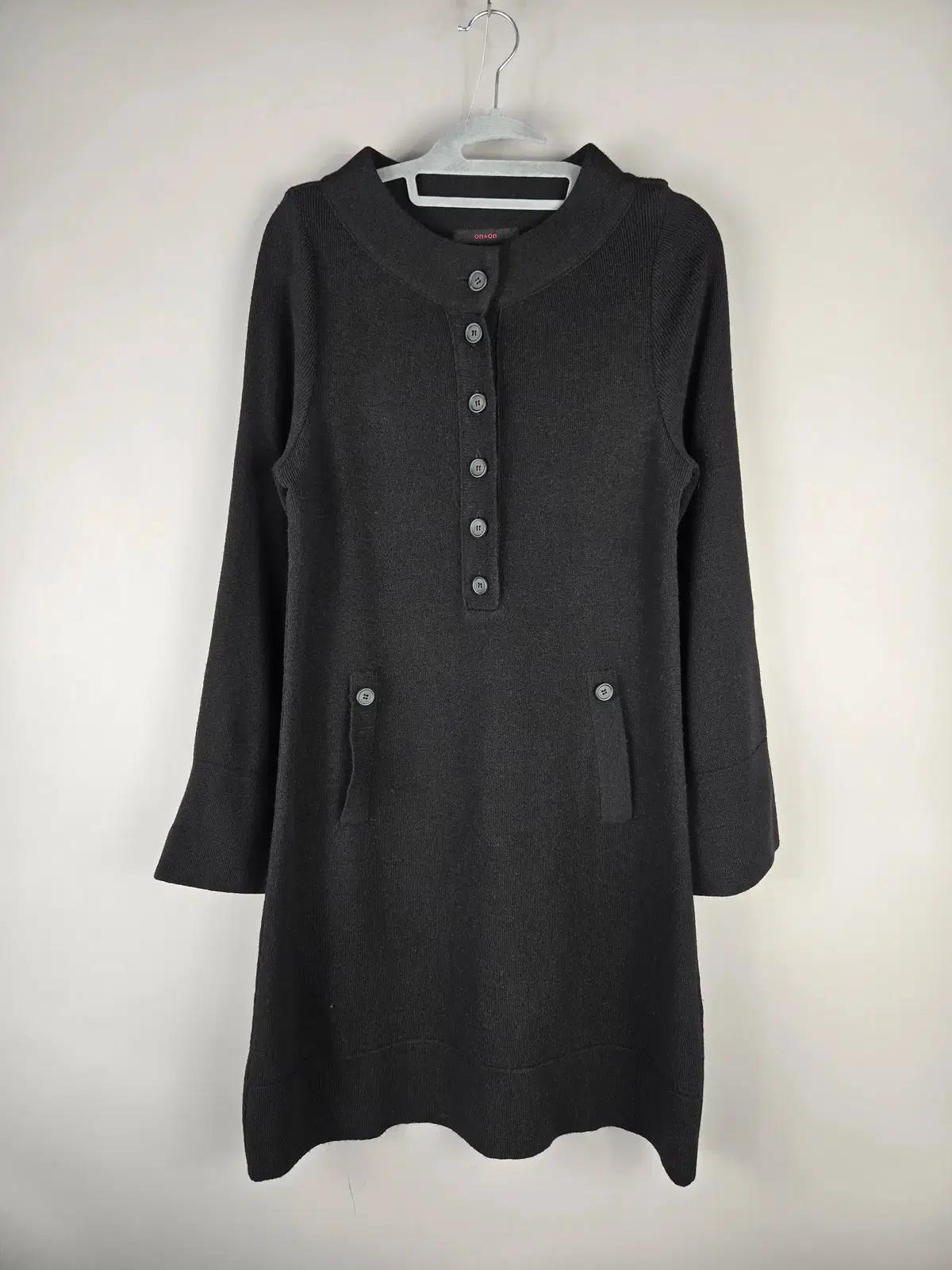 [무료배송]온앤온 55 여성 울 혼방 니트 미디 원피스 블랙