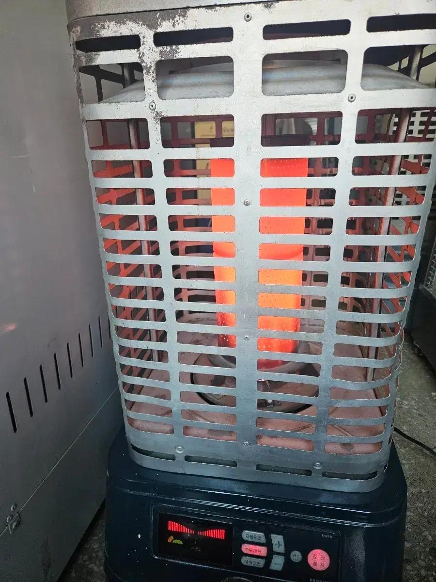 삼성 석유 난로 등유난로 캠핑난로 로터리난로 히터난로 SH-R115KB