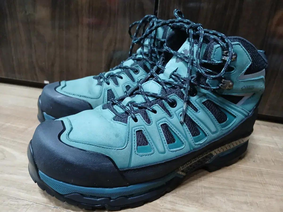 블랙야크 고어텍스 등산화 280mm