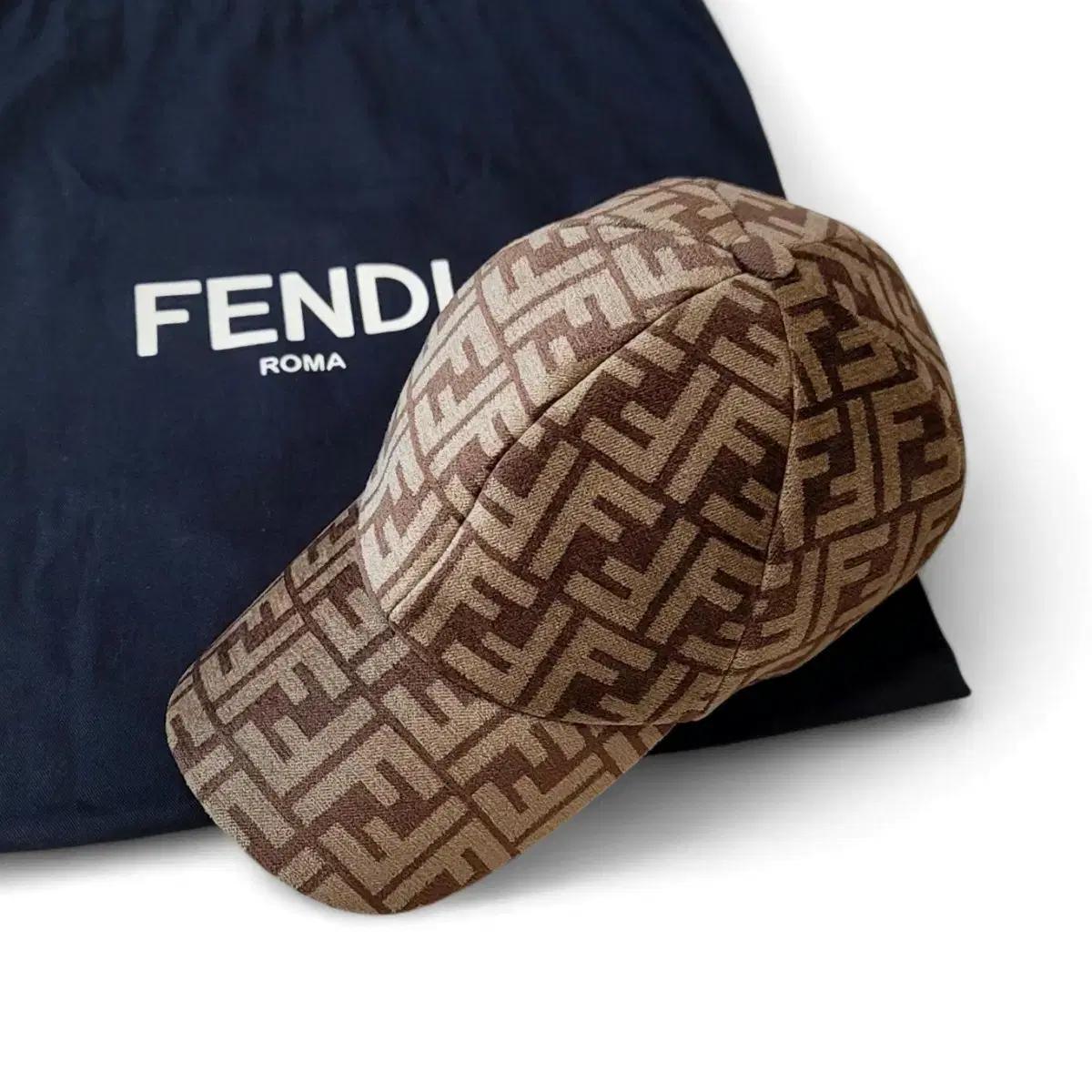 [정품] 펜디 FENDI 주카 밴딩 볼캡