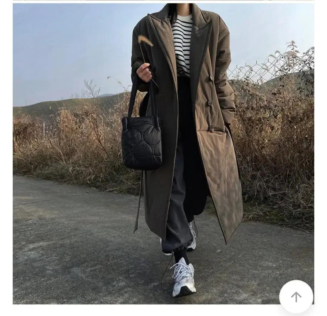 블랙 룩넌 패딩 코트 / 트렌치 롱 패딩 코트