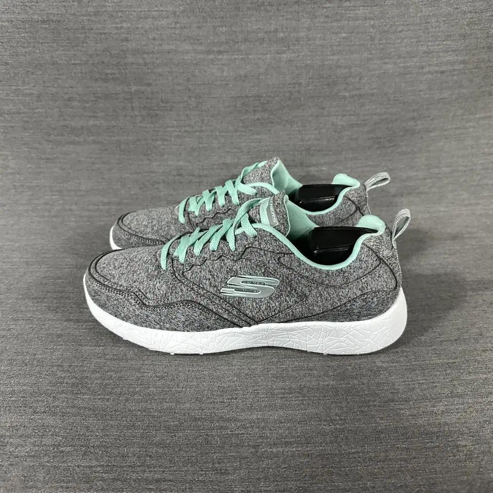 스케쳐스 초경량 러닝화/여성(240mm)/s1023/새상품수준