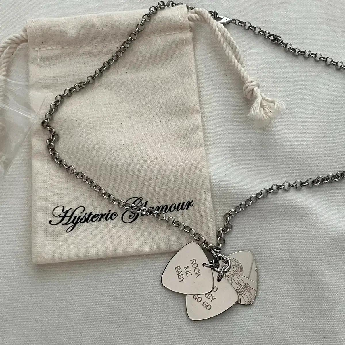 히스테릭글래머 피크 목걸이