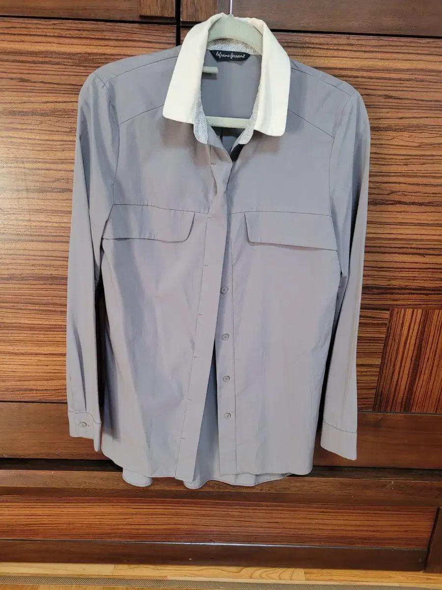 refaine ferrent 그레이 배색 셔츠 개당가격입니다