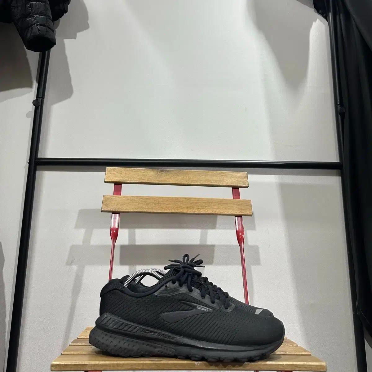 275) 브룩스 런닝화 남자 남성 운동화 아드레날린 GTS 블랙