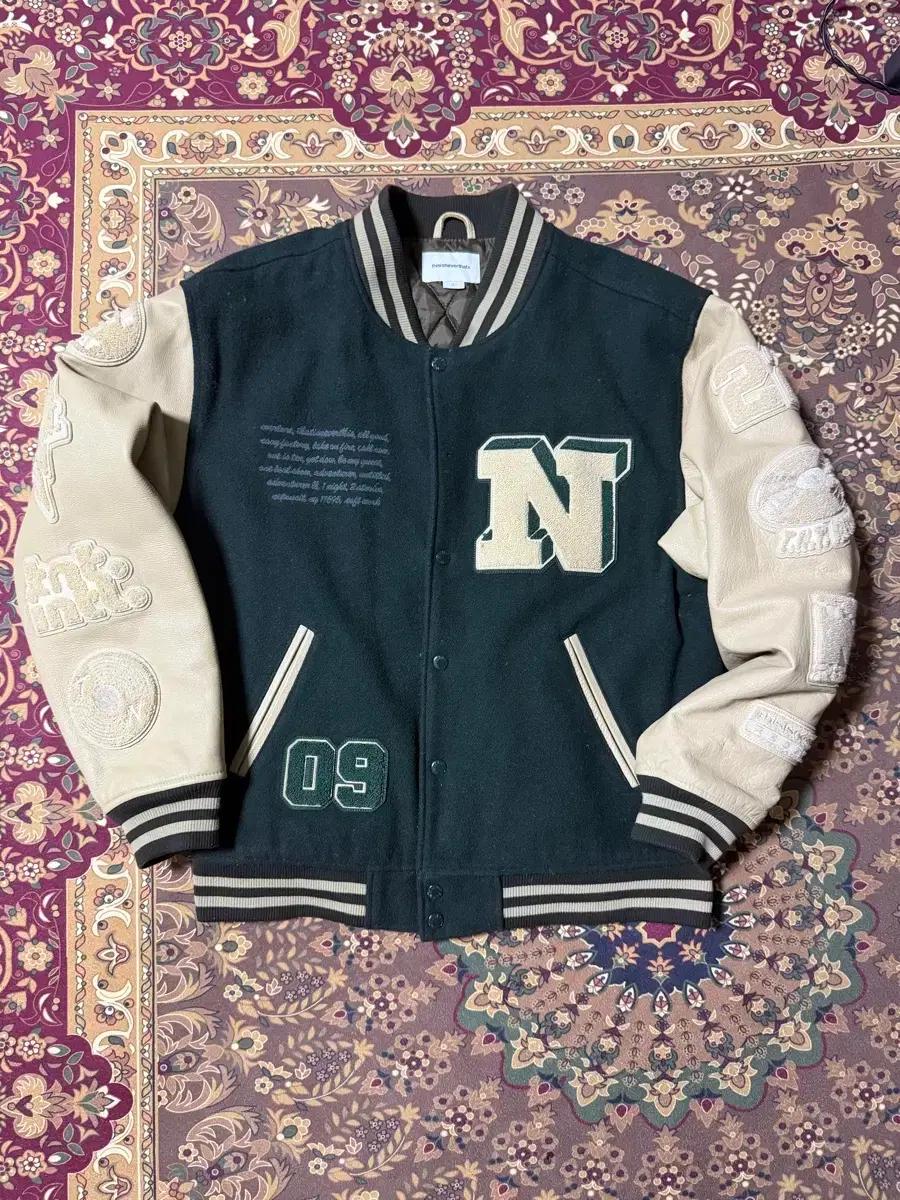 디스이즈네버댓 바시티 자켓