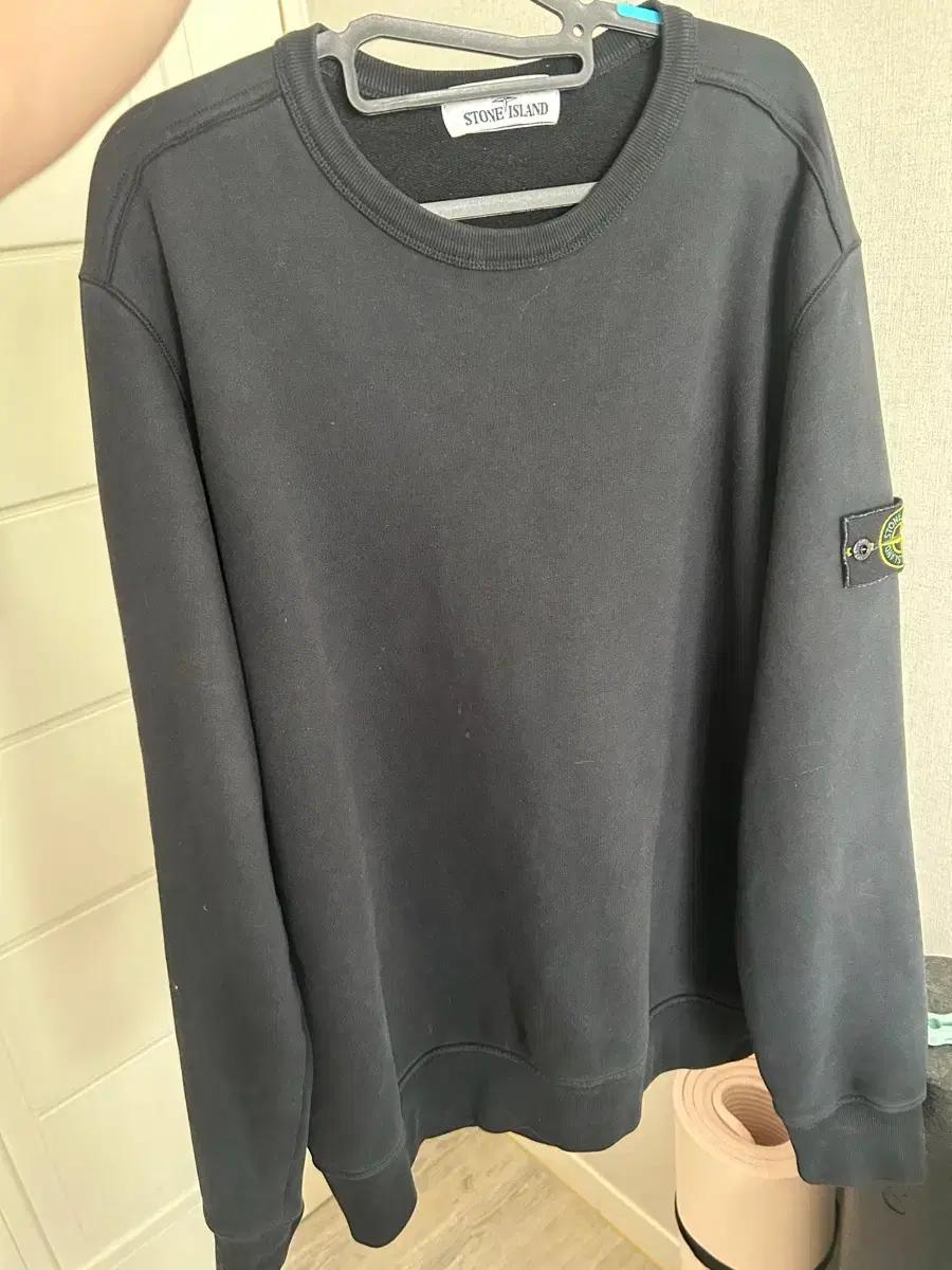 스톤아일랜드 맨투맨 블랙 기모 XL