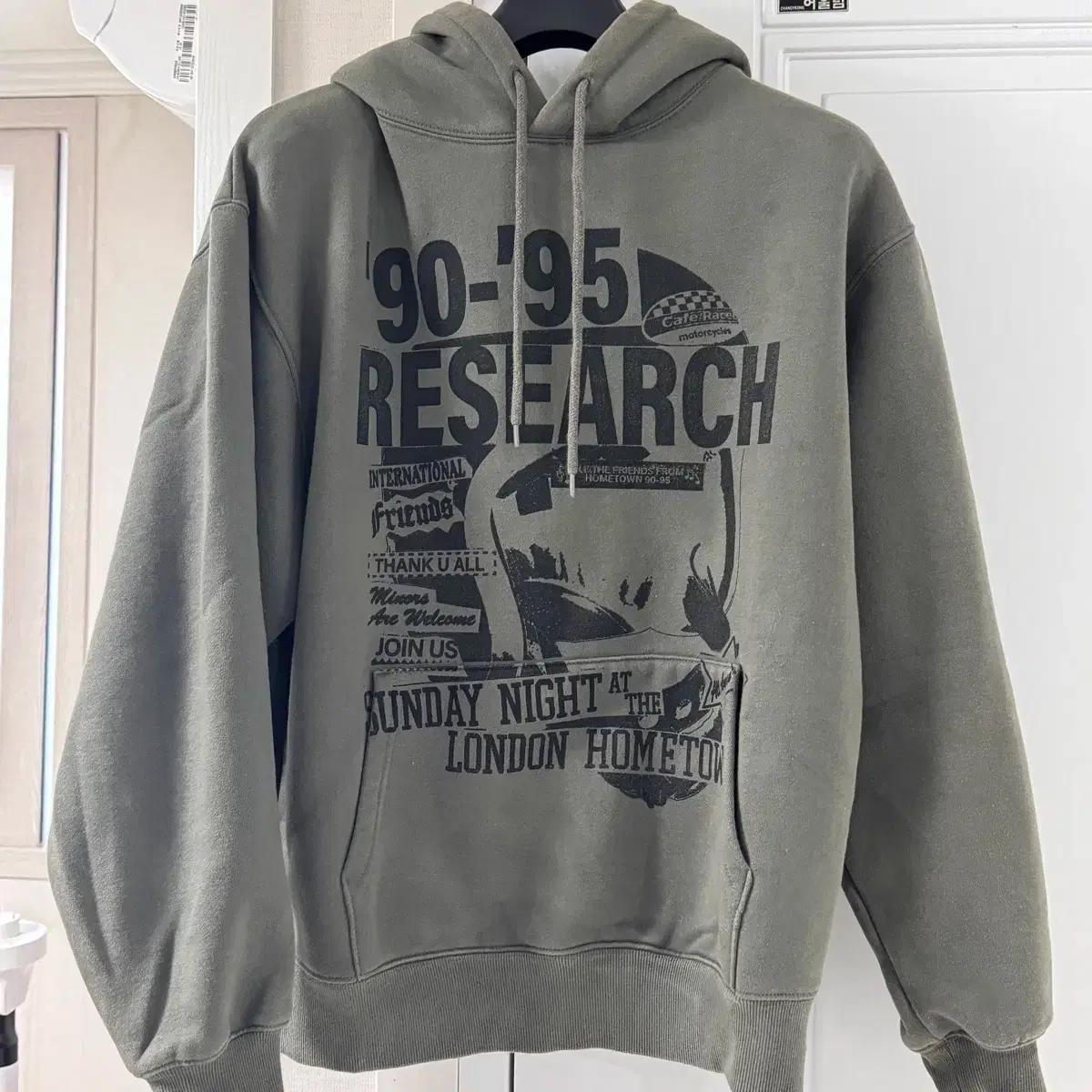 비바스튜디오 RESEARCH HOODIE (M)