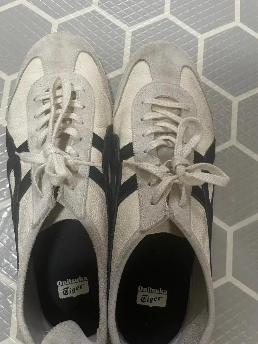 오니츠카타이거 흰검 스니커즈 285 290
