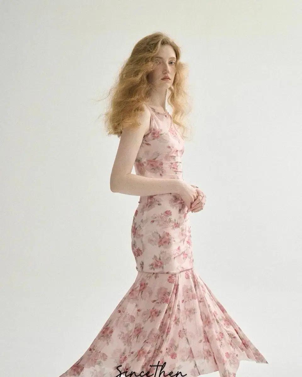 S사이즈) 신스덴 핑크 글램 셔링 플로랄 미디원피스 여름휴양지원피스