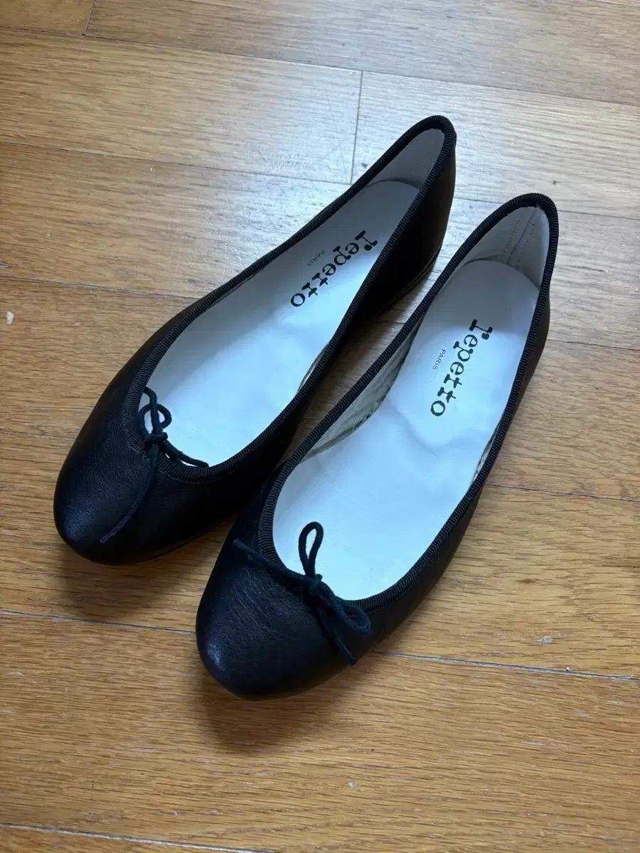 (새제품) 레페토 산드리옹 무광블랙 36