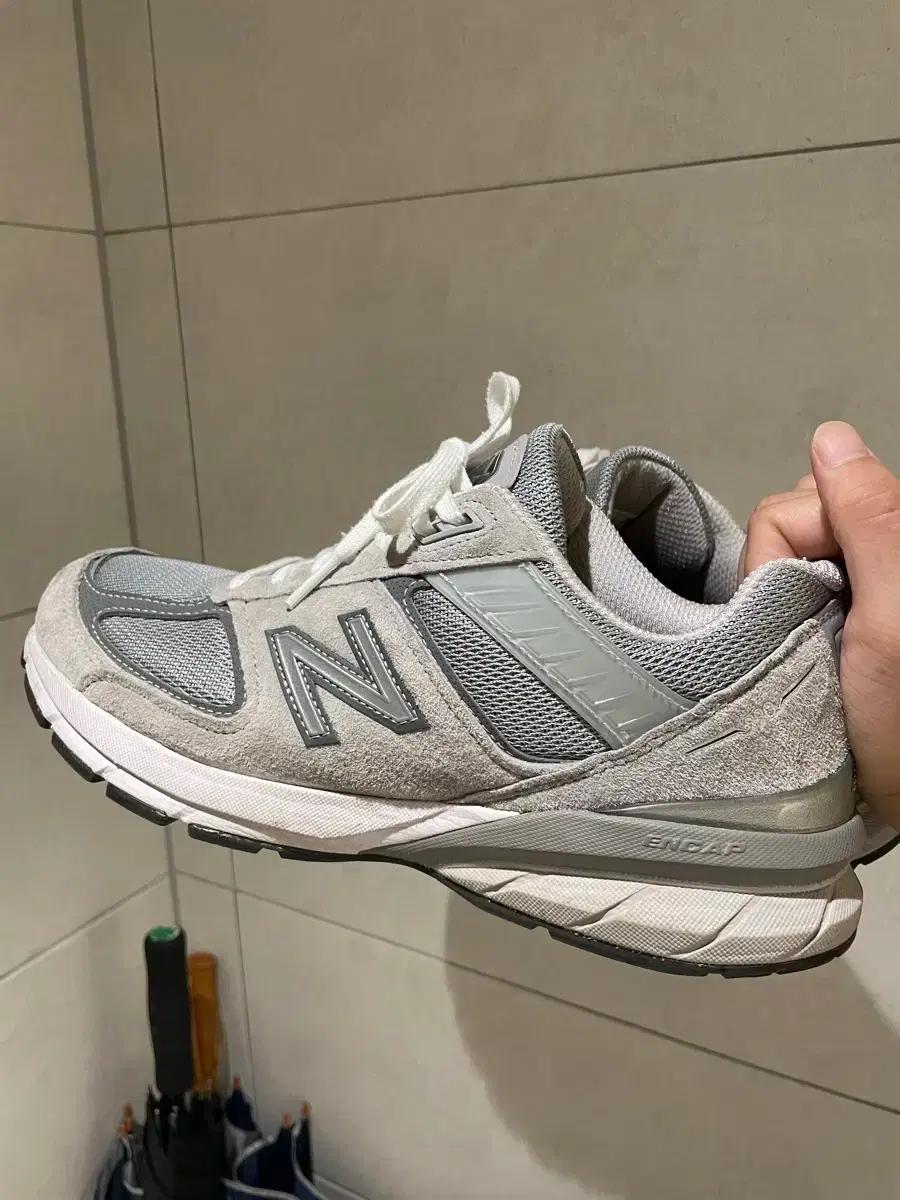 뉴발란스 990v5 그레이 운동화 260 2e 사이즈