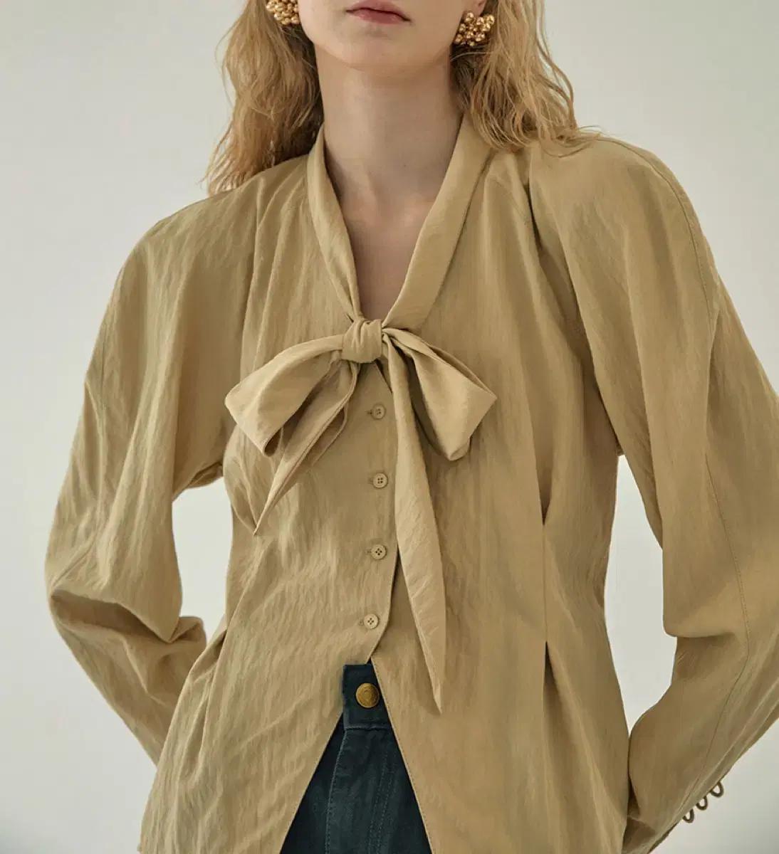 오버듀플레어) TIE RAGLAN BLOUSE 블라우스