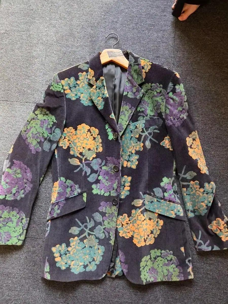 폴스미스 벨벳 자켓 L사이즈