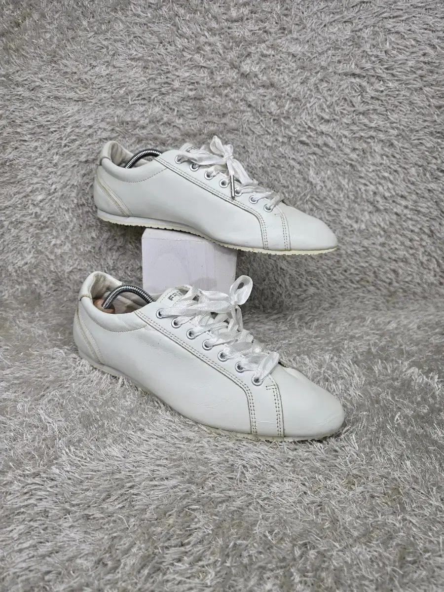 구제짱짱맨 250 프레디 남성 화이트 캐주얼 스니커즈