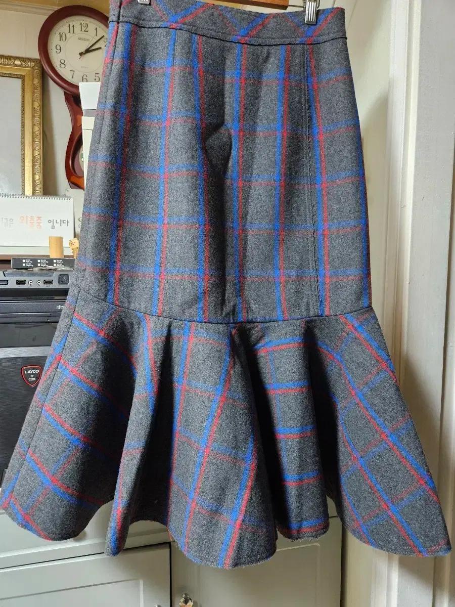 럭키슈에뜨 체크 스커트