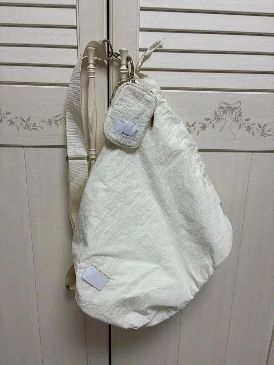 페넥 패브릭 슬링백 아이보리