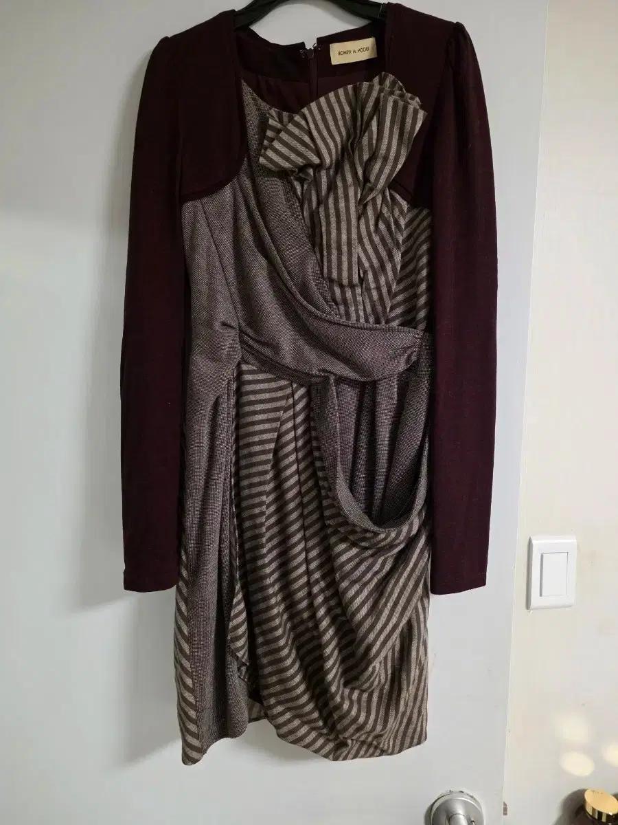 봄빅스엠무어 스트라이프 랩 원피스