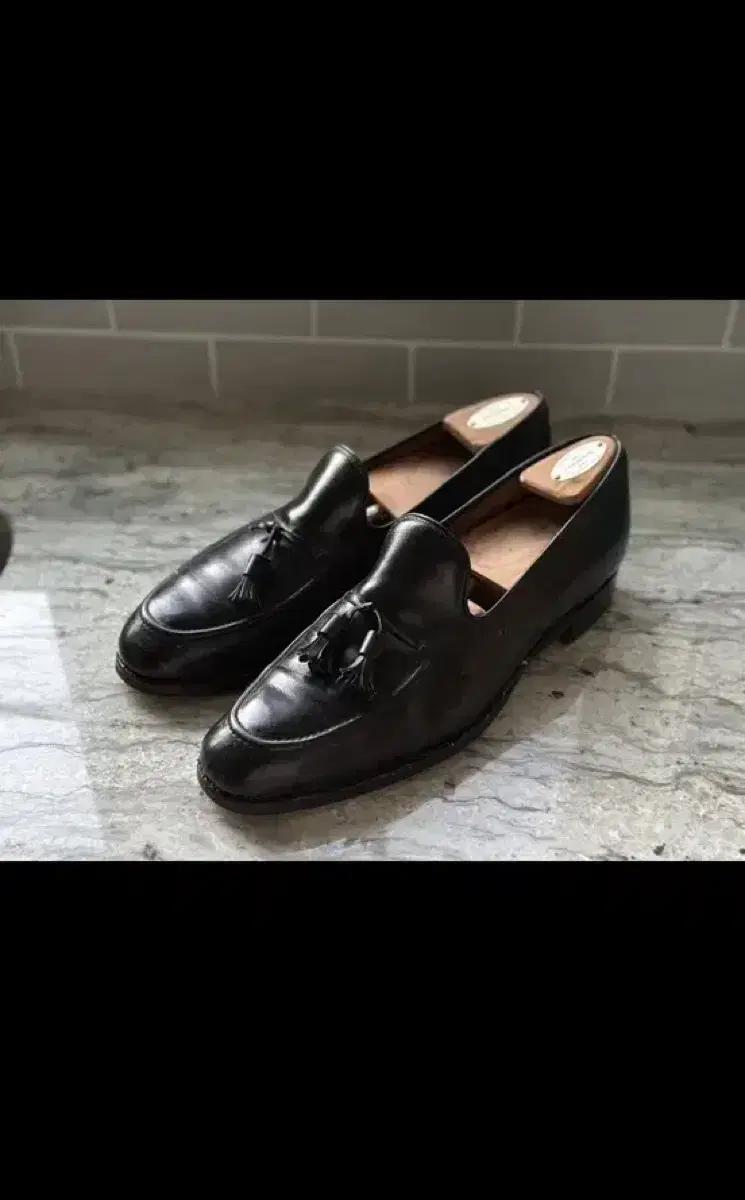 Church's 처치스 로얄트위드 태슬 로퍼 블랙 남성 구두 9