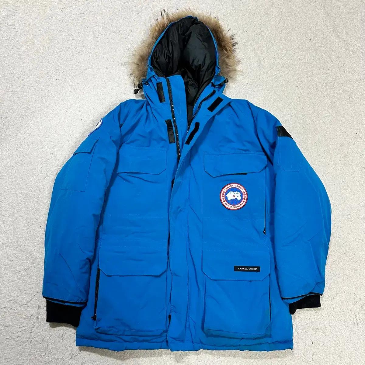 캐나다구스 패딩 s