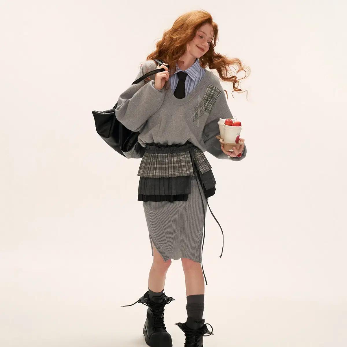 MAMC 프레피룩 U넥 체크 패치워크 스웨터 원피스