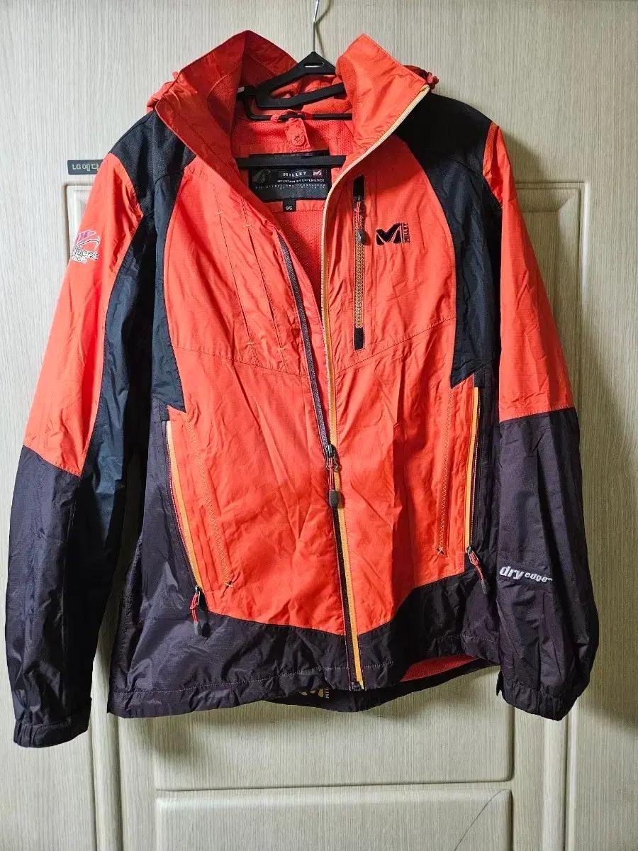 밀레 등산복 바람막이 상의 95사이즈