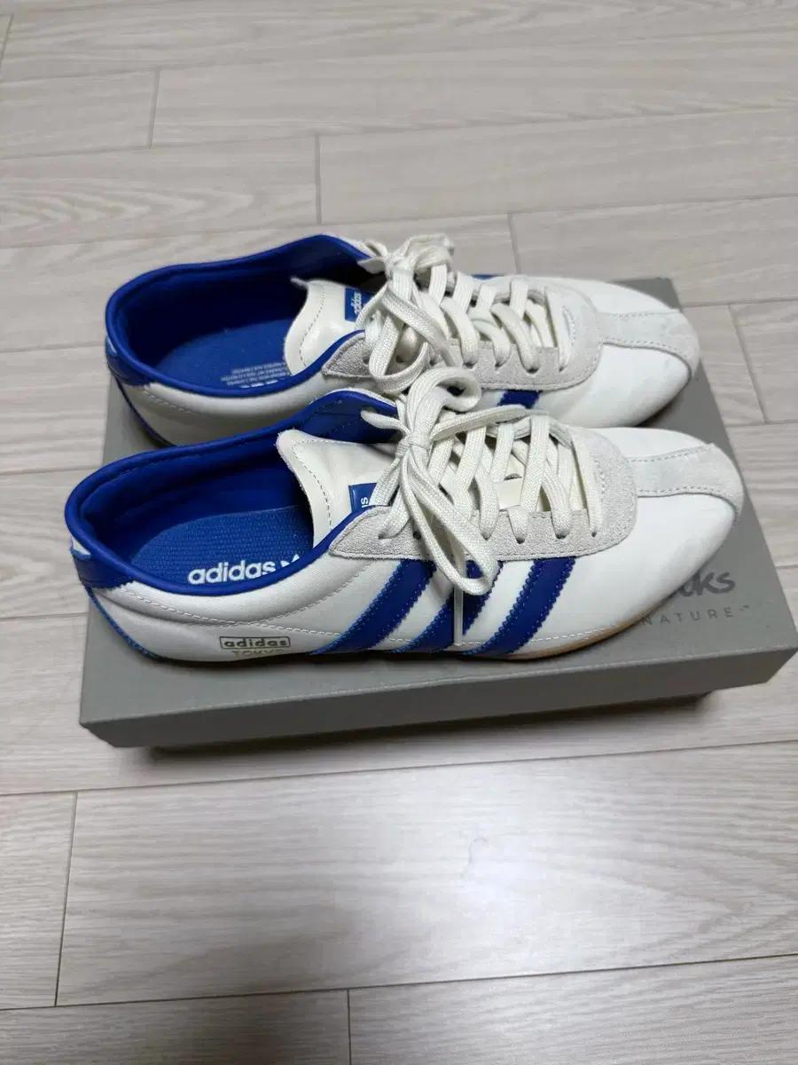 아디다스 도쿄 235