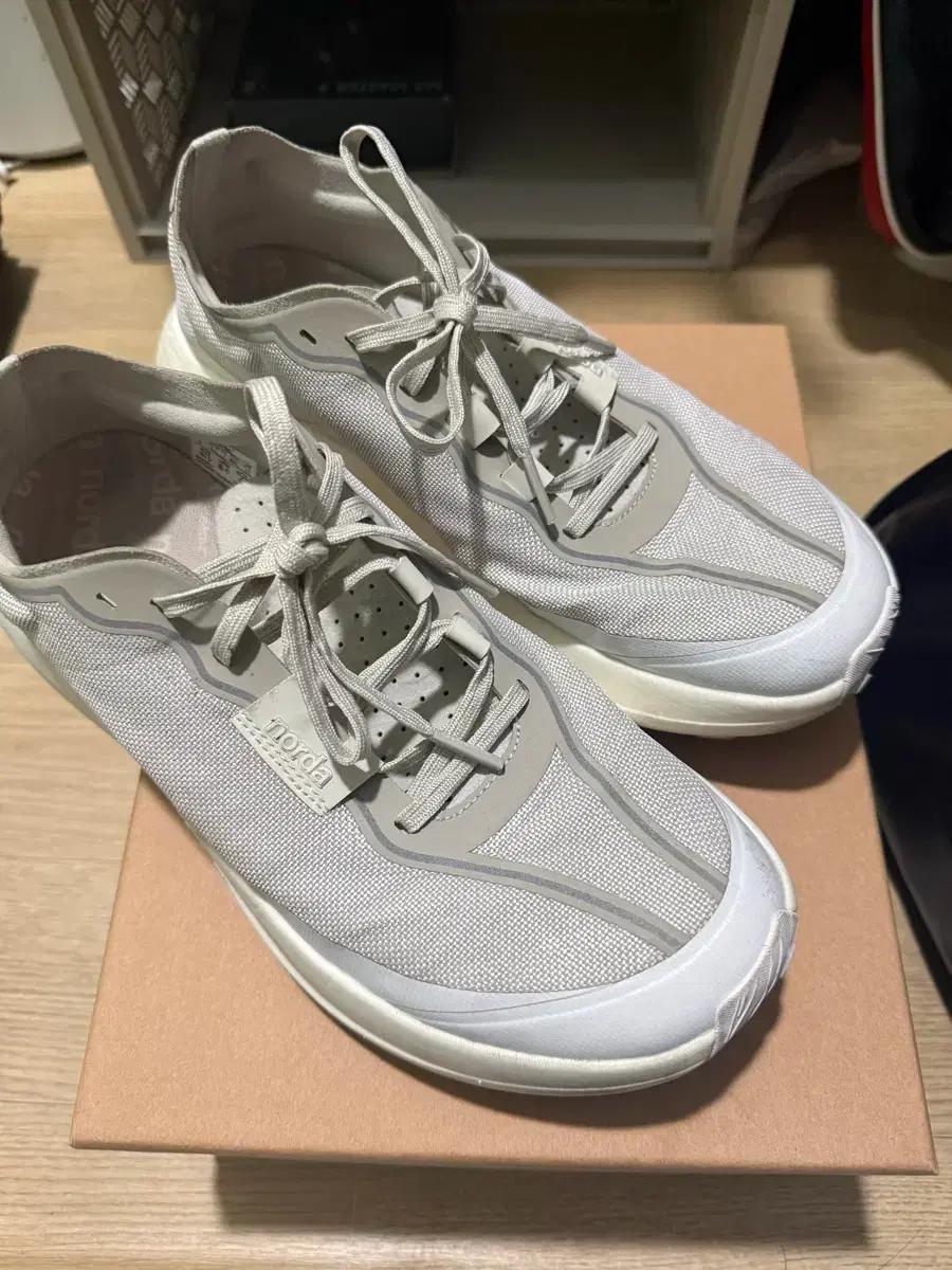 노다(Norda) 005 런닝화 (260)