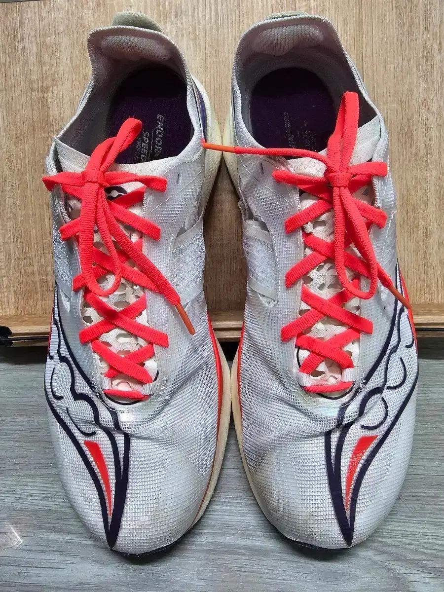 써코니 엔돌핀 엘리트 285mm 팔아요