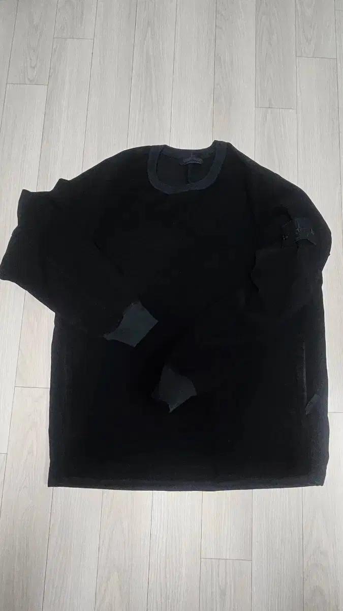 (한정판) 스톤아일랜드 고스트피스 몰스킨 투포켓 맨투맨 블랙 S