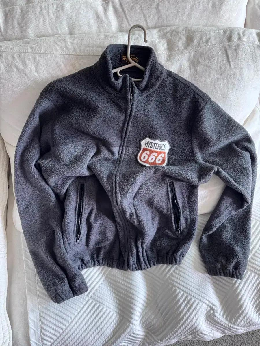 히스테릭글래머 플리스 자켓