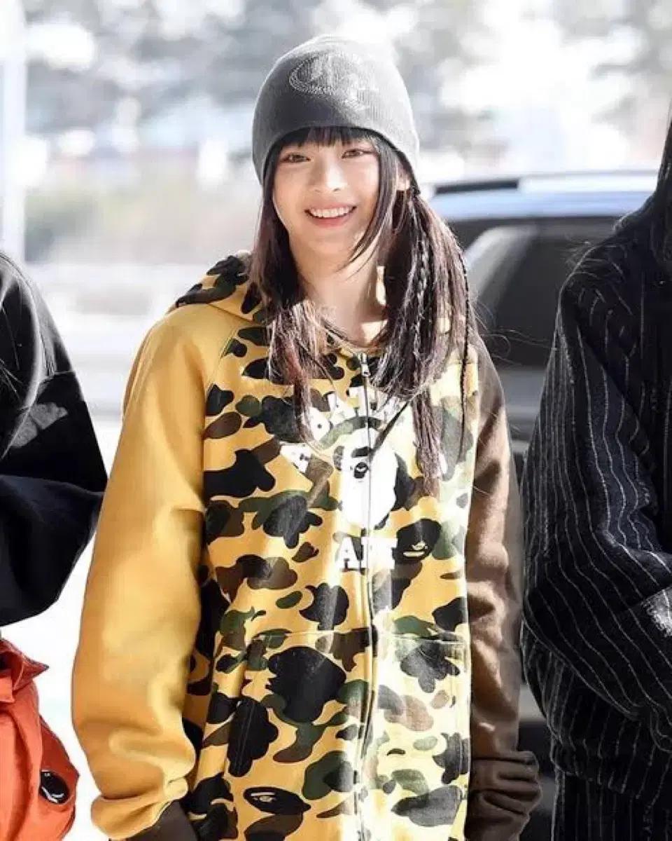 (급처)베이프 카모 크레이지 후드집업 뉴진스 하니 착용